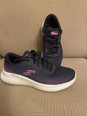 Skechers Navy and Pink Skech-Lite Women's Athletic Sneakers Size 8